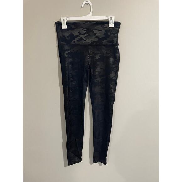 Spanx Faux Leather Camo Leggings in Matte‎ Black Combo - Picture 2 of 11